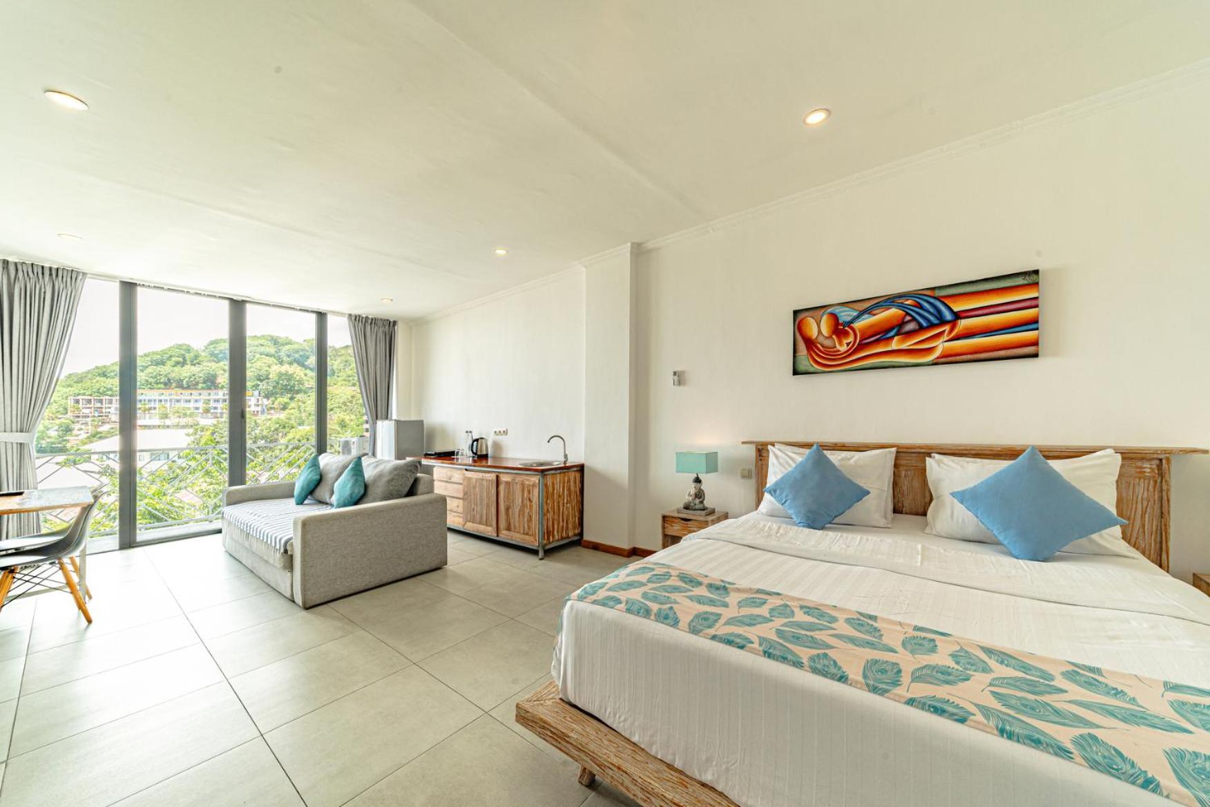 Komodo Suites Downtown Managed By Cpm Bali Labuan Bajo Exterior photo