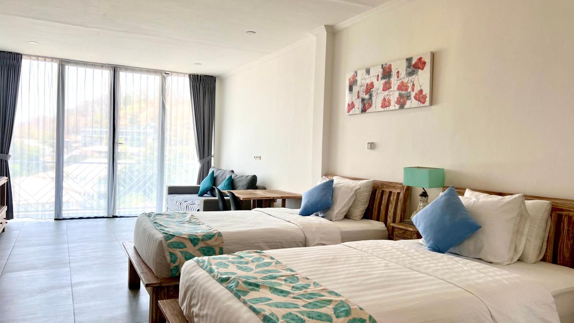 Komodo Suites Downtown Managed By Cpm Bali Labuan Bajo Exterior photo